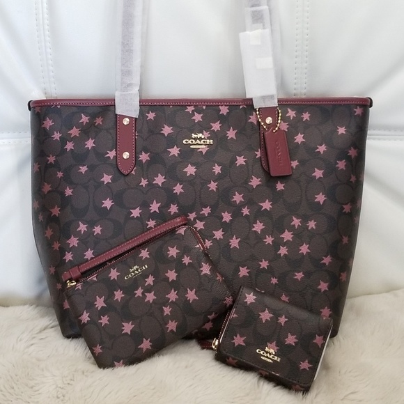 🚫SOLD🚫NWT COACH 3 PC SET IN STAR PRINT - Picture 3 of 8